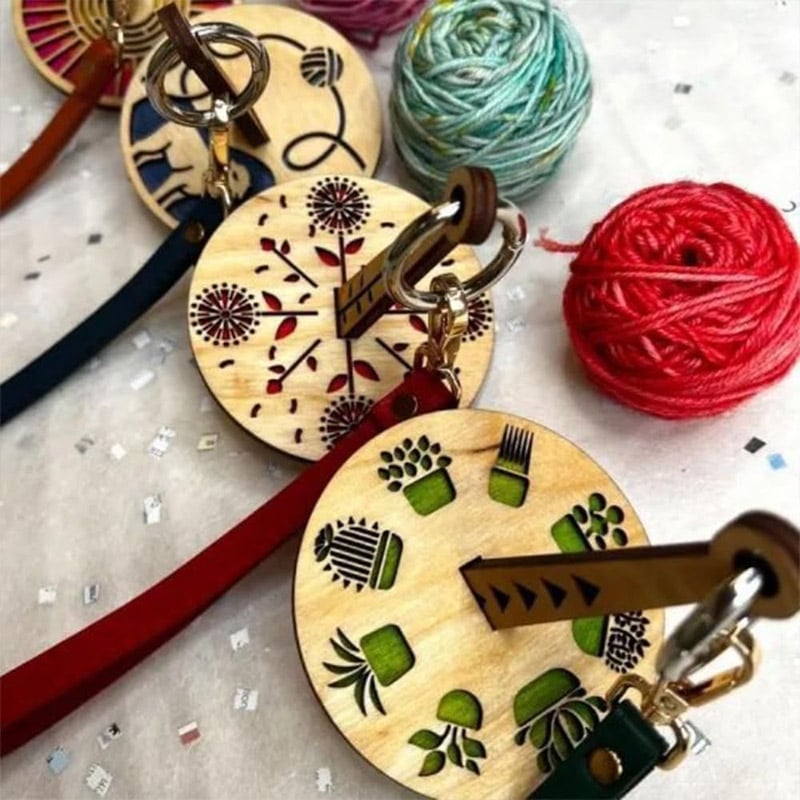 💝49% OFF-Portable Wrist Yarn Holder, Gift for Crocheter